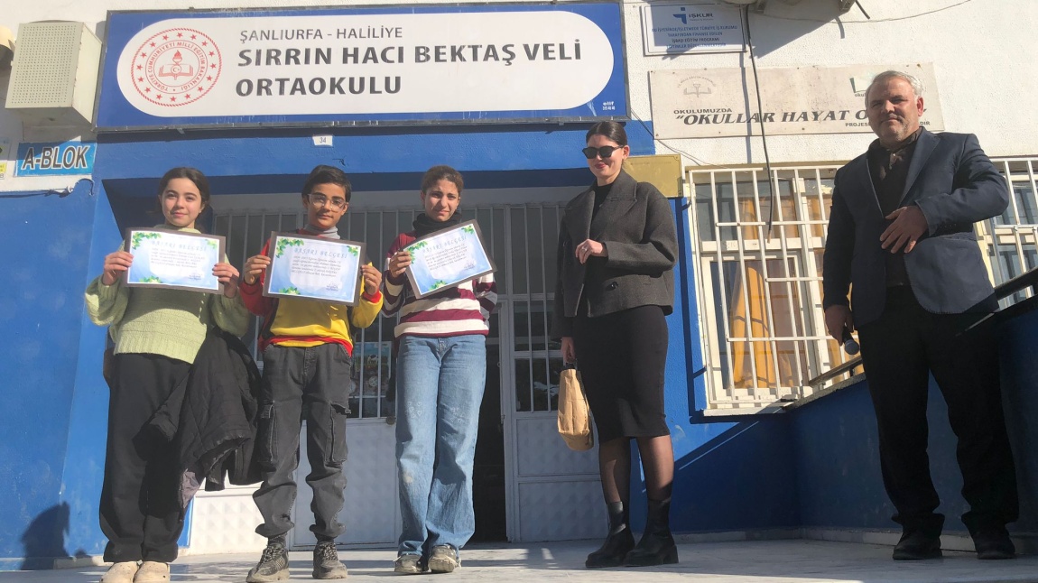 Okulumuz öğrencilerine BİGEP deneme sınavında gösterdikleri başarıdan ötürü Başarı Belgesi verildi.Tebrik ederiz. 